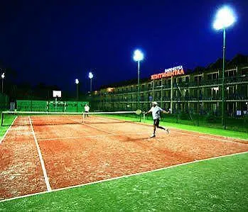 Continental Park Hotell 3*