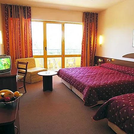 Continental Park 3*