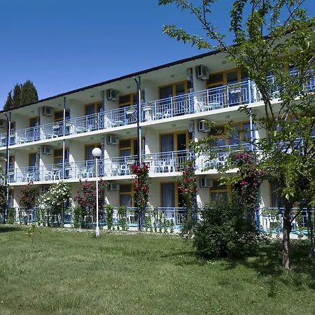 континентал парк 3*