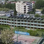 Continental Park Готель